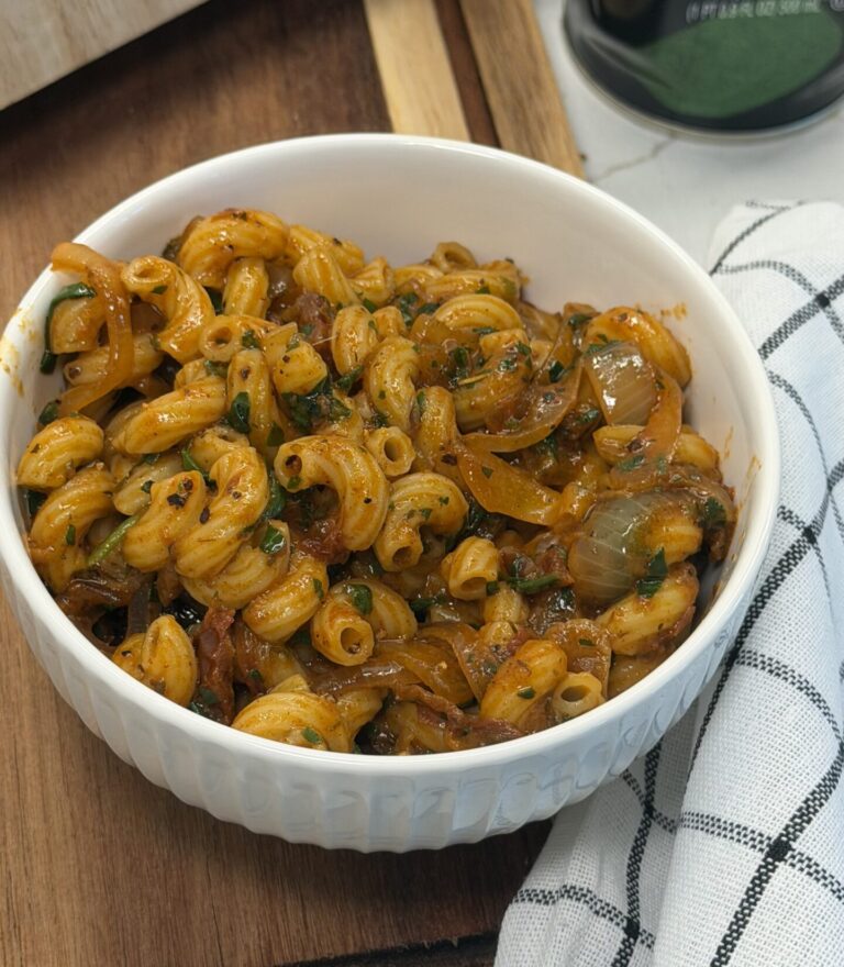 Creamy Roasted Garlic, Onion and Sun-Dried Tomato Pasta